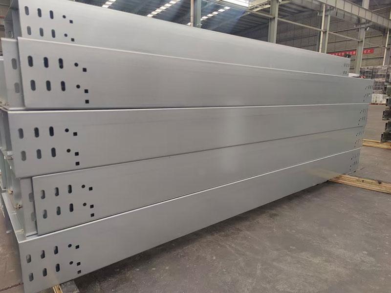 槽式桥架加隔板